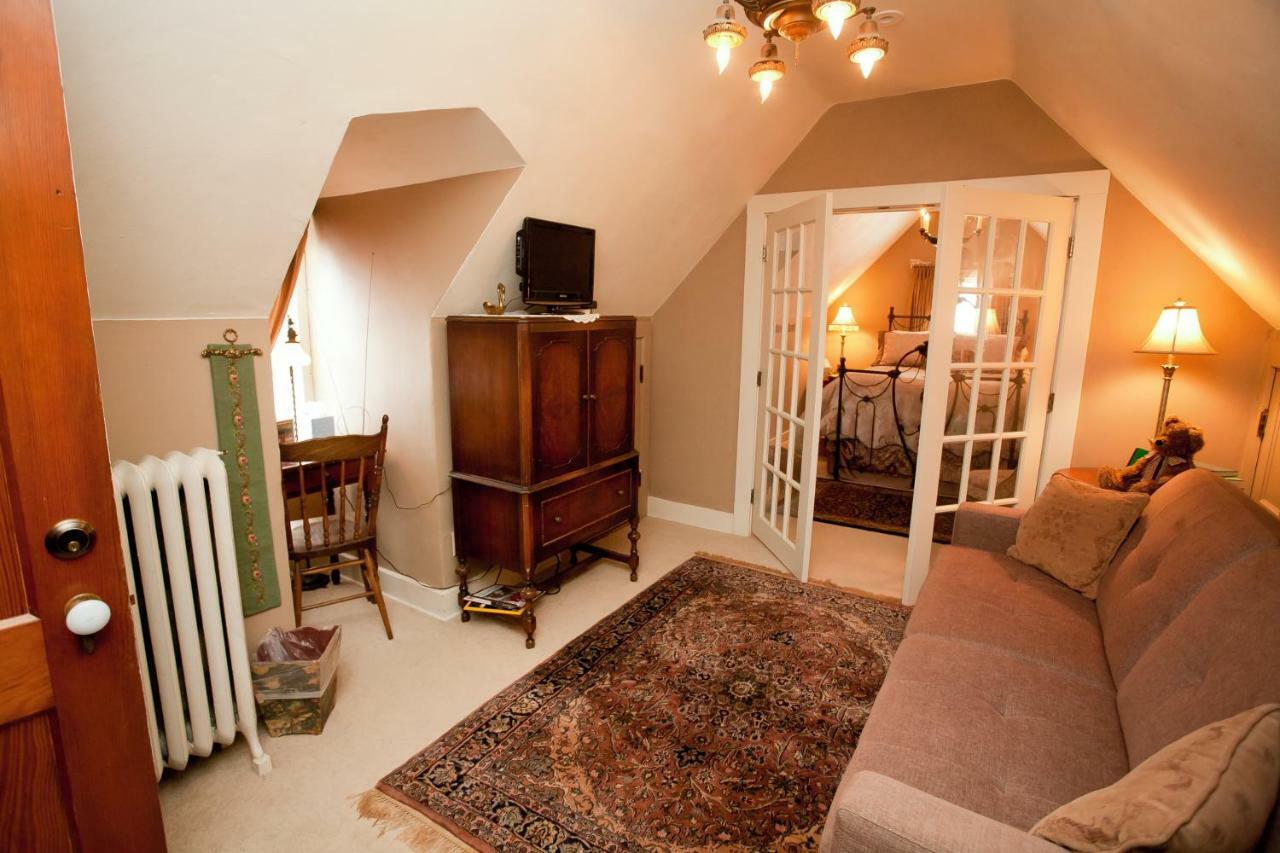 Westphal Mansion Inn Bed & Breakfast Hartford Exterior foto