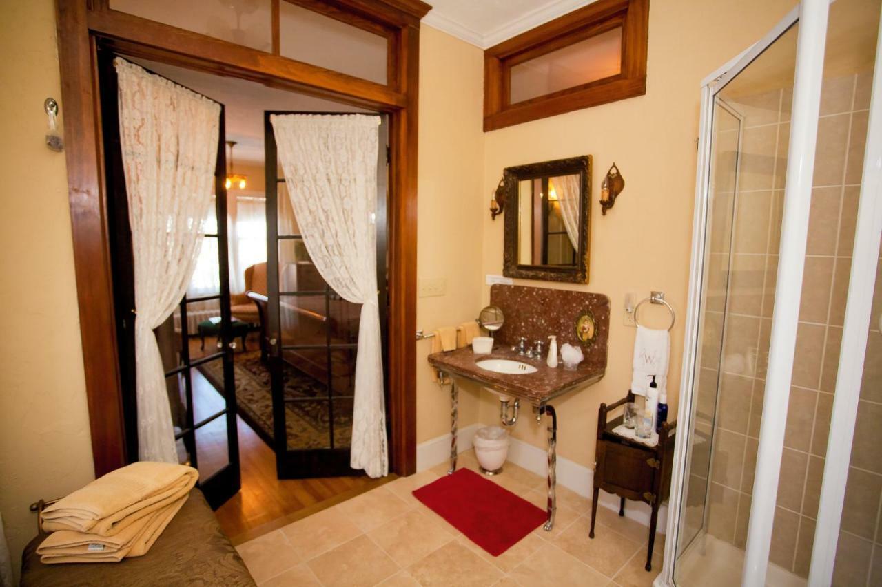 Westphal Mansion Inn Bed & Breakfast Hartford Exterior foto